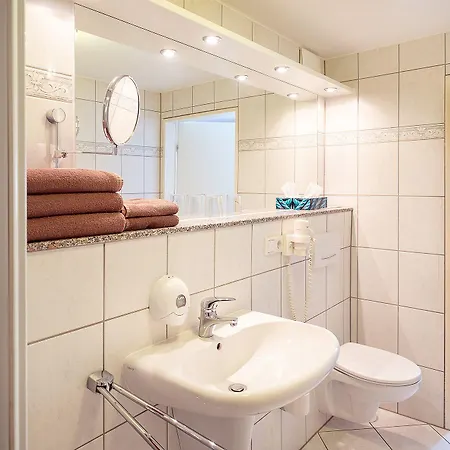 Am Steinberg Hotell 3*