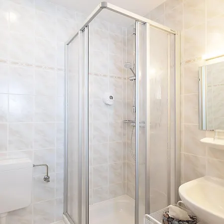 Am Steinberg 3* ヒルデスハイム