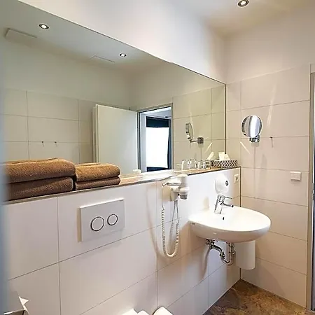 Hotell Am Steinberg 3*